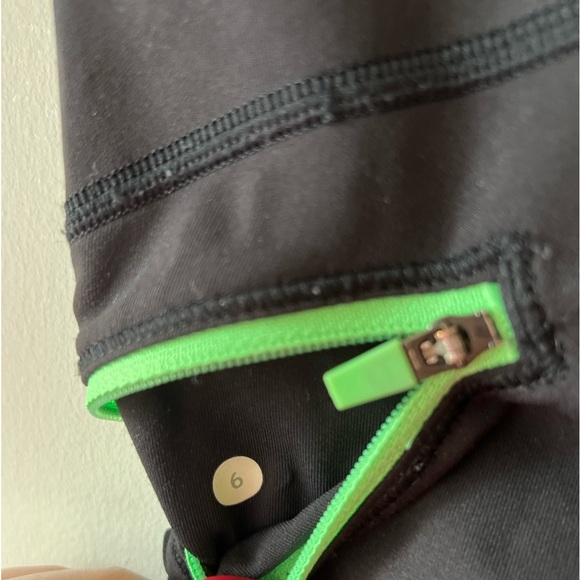 Lululemon Capri Black and Multicolor Patterned Leggings 6 - Picture 2 of 5